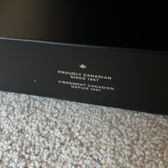 <Canada goose> official gift box - Picture 2 of 3